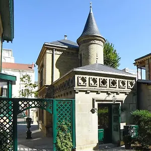 Luxueux Pavillon En Plein Centre De Vichy